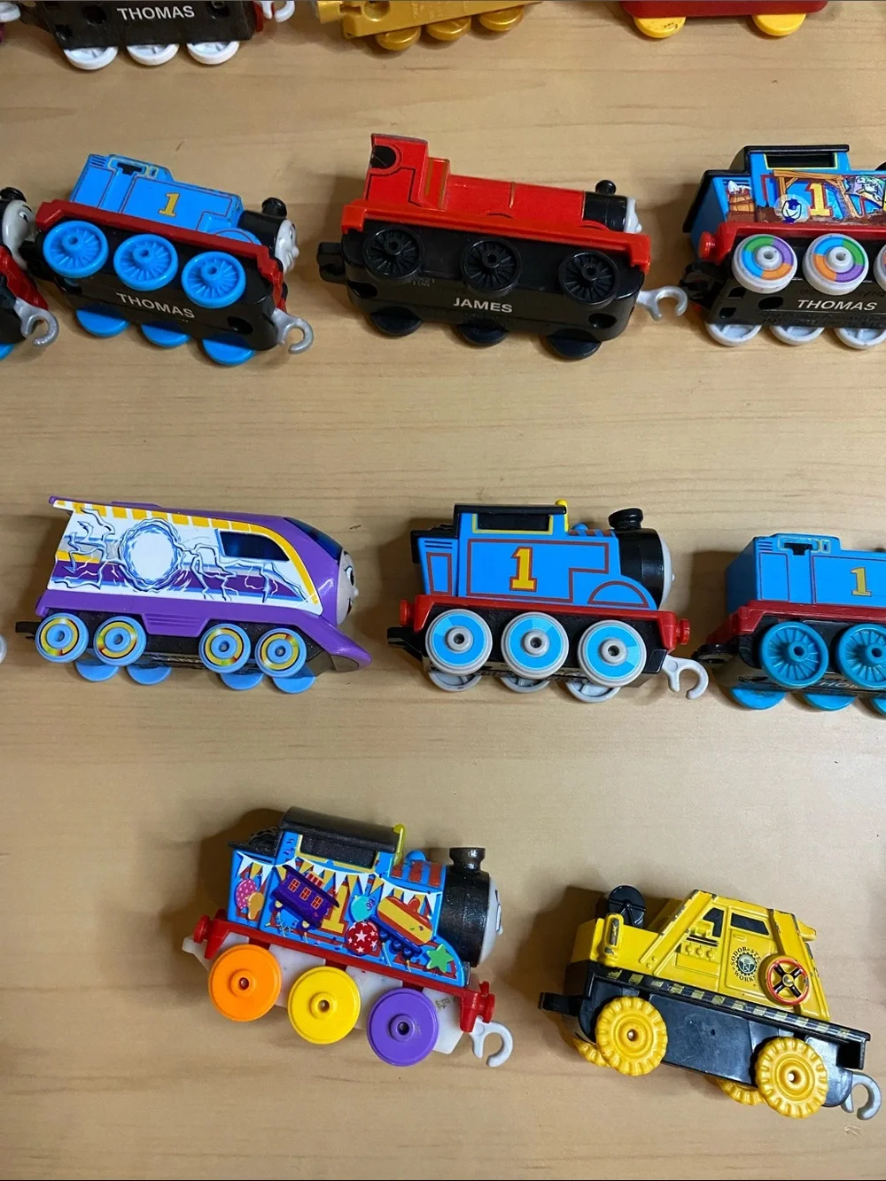 Lot vandal of 22 Thomas the Tank Engine cars various diecast